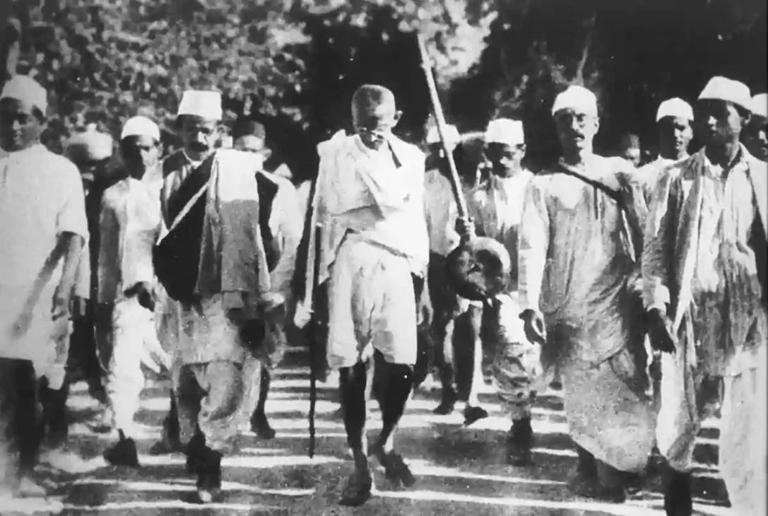 Gandhi led his followers on the Salt March to abolish the British salt laws. Photo: Wikimedia Commons